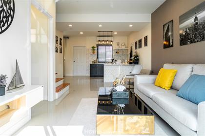 รีวิวทาวน์โฮม ไลโอ บลิสซ์ เพชรเกษม 81 (Lio Bliss Phetkasem 81) ทาวน์โฮม 4 ห้องนอน พร้อมที่จอดในร่ม ฟังก์ชันหลากหลาย รองรับ New Normal รีวิวทาวน์โฮม ไลโอ บลิสซ์ เพชรเกษม 81 (Lio Bliss Phetkasem 81) ทาวน์โฮม 4 ห้องนอน พร้อมที่จอดในร่ม ฟังก์ชันหลากหลาย รองรับ New Normal