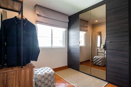 รีวิวทาวน์โฮม ไลโอ บลิสซ์ เพชรเกษม 81 (Lio Bliss Phetkasem 81) ทาวน์โฮม 4 ห้องนอน พร้อมที่จอดในร่ม ฟังก์ชันหลากหลาย รองรับ New Normal รีวิวทาวน์โฮม ไลโอ บลิสซ์ เพชรเกษม 81 (Lio Bliss Phetkasem 81) ทาวน์โฮม 4 ห้องนอน พร้อมที่จอดในร่ม ฟังก์ชันหลากหลาย รองรับ New Normal