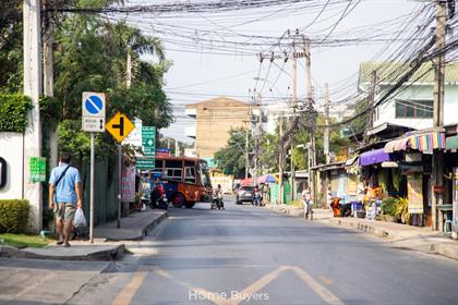 รีวิวทาวน์โฮม ไลโอ บลิสซ์ เพชรเกษม 81 (Lio Bliss Phetkasem 81) ทาวน์โฮม 4 ห้องนอน พร้อมที่จอดในร่ม ฟังก์ชันหลากหลาย รองรับ New Normal รีวิวทาวน์โฮม ไลโอ บลิสซ์ เพชรเกษม 81 (Lio Bliss Phetkasem 81) ทาวน์โฮม 4 ห้องนอน พร้อมที่จอดในร่ม ฟังก์ชันหลากหลาย รองรับ New Normal