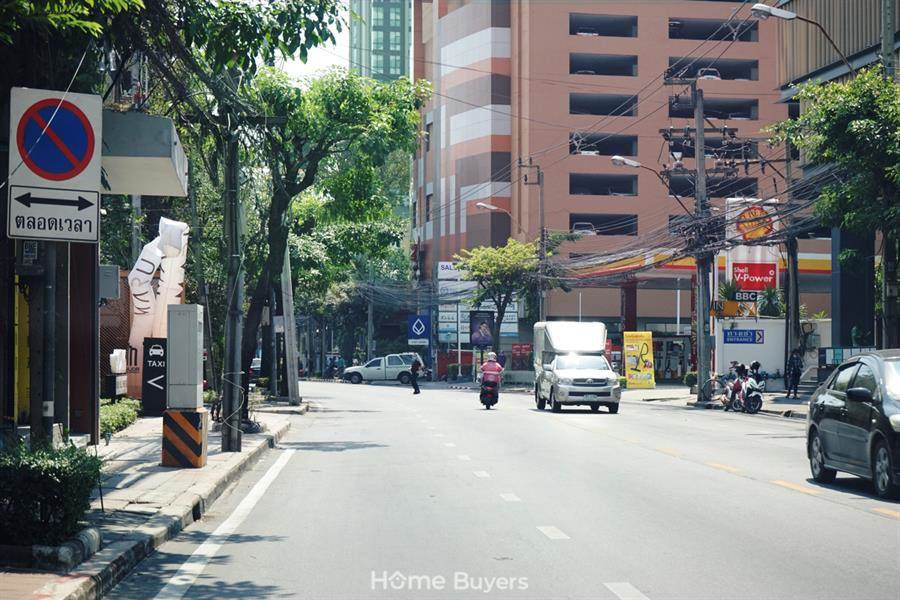 รีวิวคอนโด มารุ เอกมัย 2 คอนโดไฮไรซ์ใจกลางเอกมัย ใกล้ BTS เพียง 450 ม. มีแบบห้องให้เลือกหลากหลาย เลี้ยงสัตว์ได้ ส่วนกลางฟังก์ชันจัดเต็ม