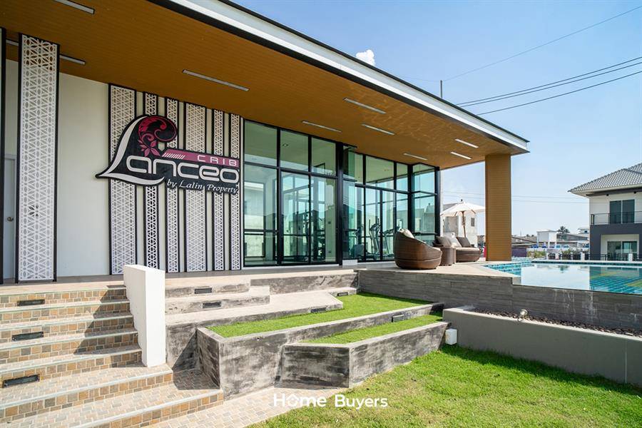 รีวิวบ้านเดี่ยวและบ้านแฝด แลนซีโอ คริป เพชรเกษม-พุทธมณฑลสาย 4 บ้านโปร่งกับฟังก์ชันห้องปรับเปลี่ยนได้ รับไลฟ์สไตล์ยุค New Normal