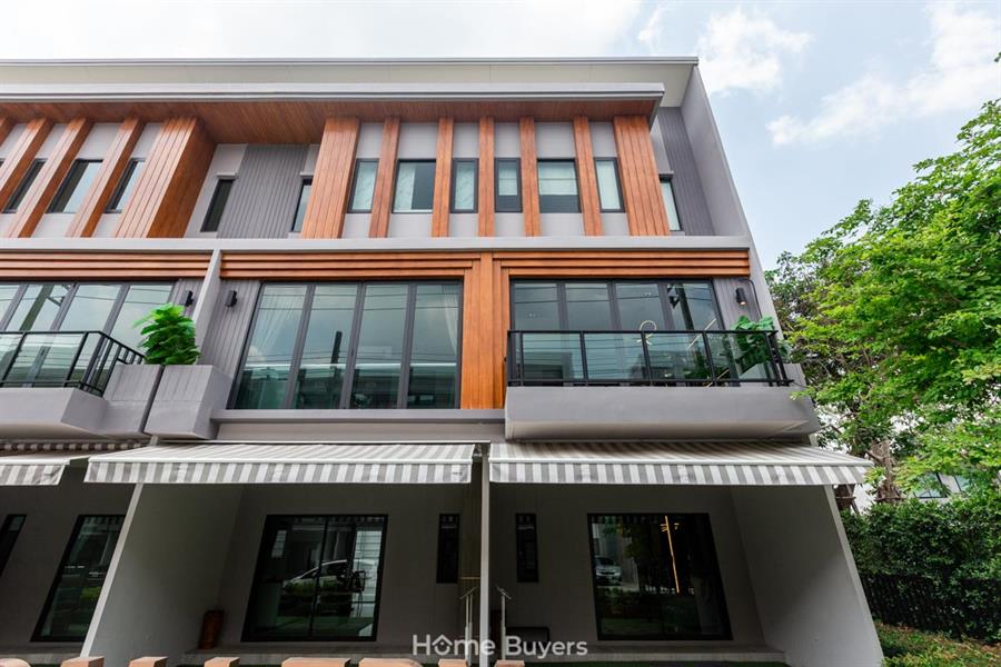 ไอเจ้นท์ พรีเมียม ทาวน์โฮม พัฒนาการ ทาวน์โฮม 3 ชั้น ระดับพรีเมียม ฟังก์ชันใหม่ 3 ห้องนอนมาสเตอร์ และ U Space พื้นที่พักผ่อนขนาดใหญ่