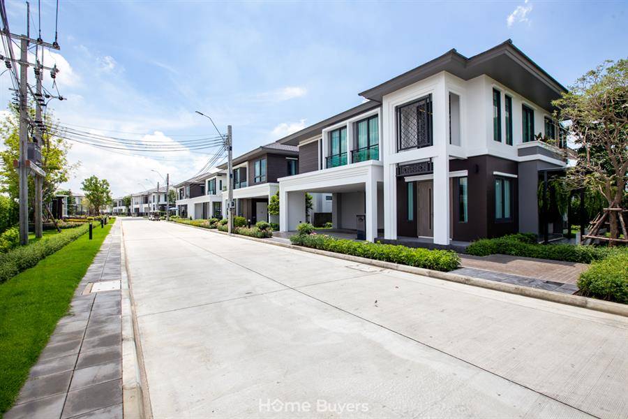 รีวิวบ้าน แกรนด์ บริทาเนีย บางนา กม. 12 บ้านเดี่ยวหรูโครงการใหม่ สไตล์ Modern British Luxury ติดถนนใหญ่ บนทำเลศักยภาพ รีวิวบ้าน แกรนด์ บริทาเนีย บางนา กม. 12 บ้านเดี่ยวหรูโครงการใหม่ สไตล์ Modern British Luxury ติดถนนใหญ่ บนทำเลศักยภาพ