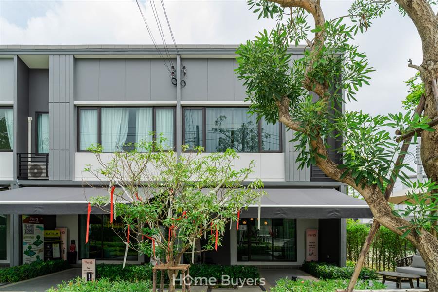 วิถีชีวิตใหม่ ทำไม... ใครๆ ก็เทใจให้ ทาวน์โฮม ทำเลพหลโยธิน-รามอินทรา