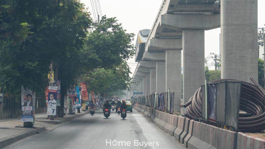 รวมบ้านใกล้รถไฟฟ้าสายสีเหลือง (ลาดพร้าว - สำโรง) เชื่อมต่อเมืองได้สะดวก อัปเดตปี 2568 รวมบ้านใกล้รถไฟฟ้าสายสีเหลือง (ลาดพร้าว - สำโรง) เชื่อมต่อเมืองได้สะดวก อัปเดตปี 2568