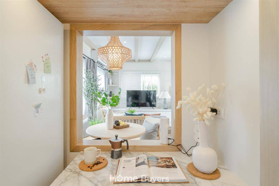 รีวิวบ้านอณาสิริ ป่าคลอก บ้านสไตล์อังกฤษ ในบรรยากาศชวนหลงรัก ฟังก์ชันดีมีห้องนอนล่าง เริ่ม 5-8 ล้าน รีวิวบ้านอณาสิริ ป่าคลอก บ้านสไตล์อังกฤษ ในบรรยากาศชวนหลงรัก ฟังก์ชันดีมีห้องนอนล่าง เริ่ม 5-8 ล้าน