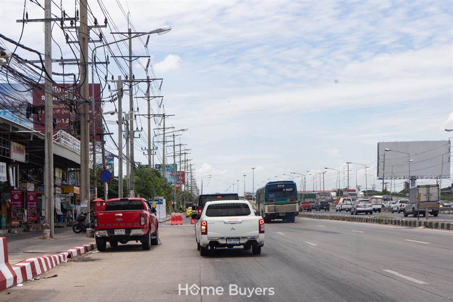 รีวิวบ้านธงสิริ 3 บ้านกล้วย - ไทรน้อย ทาวน์โฮมก่ออิฐฉาบปูน  ทำเลดีใกล้ Westgate และ MRT คลองบางไผ่