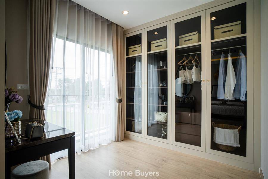 รีวิวบ้านเดี่ยว แกรนด์ สิวารมณ์ สุขุมวิท-บางปู บ้านเดี่ยวดีไซน์สวยสไตล์ Modern English Victorian ส่วนกลางใหญ่ ใกล้สถานตากอากาศบางปู รีวิวบ้านเดี่ยว แกรนด์ สิวารมณ์ สุขุมวิท-บางปู บ้านเดี่ยวดีไซน์สวยสไตล์ Modern English Victorian ส่วนกลางใหญ่ ใกล้สถานตากอากาศบางปู