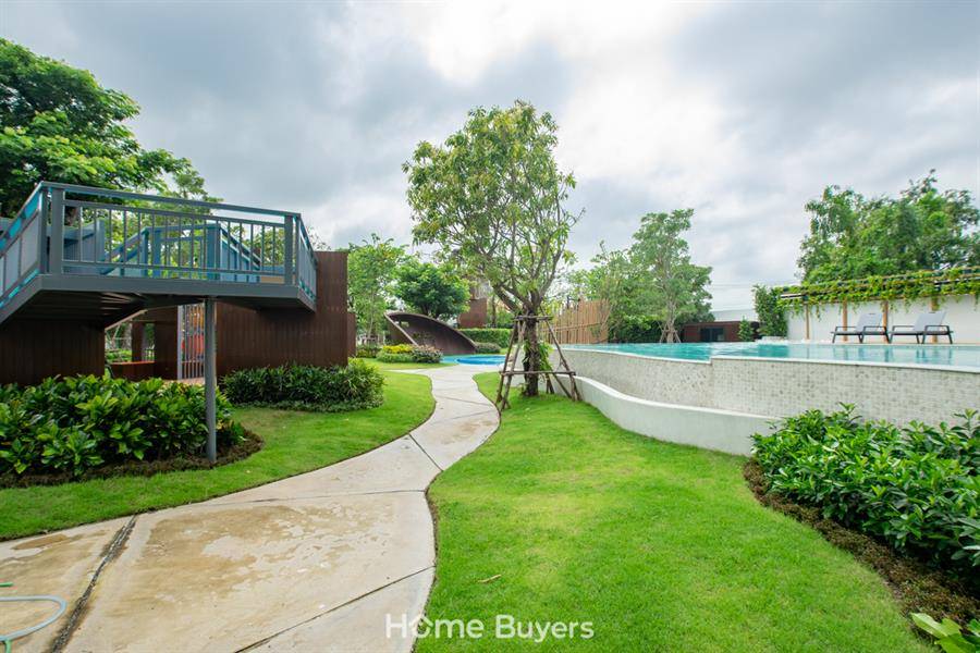รีวิวทาวน์โฮมและบ้านแฝด เบล็สซิตี้ พาร์ค รังสิต-คลอง 3 บ้านสร้างเสร็จพร้อมอยู่ หลังใหญ่ฟังก์ชันครบ บรรยากาศดี ส่วนกลางใหญ่สุดในย่าน เริ่มเพียง 2 ล้านนิดๆ รีวิวทาวน์โฮมและบ้านแฝด เบล็สซิตี้ พาร์ค รังสิต-คลอง 3 บ้านสร้างเสร็จพร้อมอยู่ หลังใหญ่ฟังก์ชันครบ บรรยากาศดี ส่วนกลางใหญ่สุดในย่าน เริ่มเพียง 2 ล้านนิดๆ