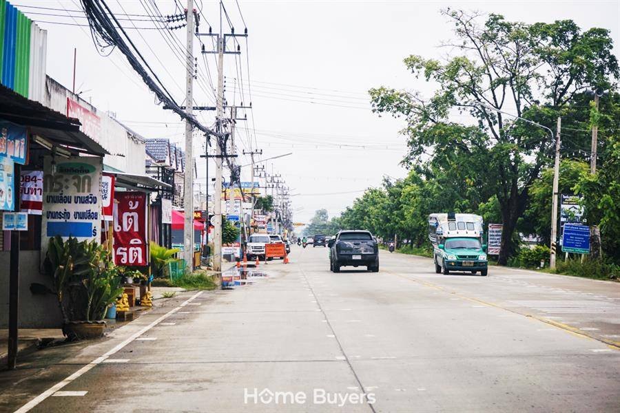 รีวิวทาวน์โฮมและบ้านแฝด เบล็สซิตี้ พาร์ค รังสิต-คลอง 3 บ้านสร้างเสร็จพร้อมอยู่ หลังใหญ่ฟังก์ชันครบ บรรยากาศดี ส่วนกลางใหญ่สุดในย่าน เริ่มเพียง 2 ล้านนิดๆ รีวิวทาวน์โฮมและบ้านแฝด เบล็สซิตี้ พาร์ค รังสิต-คลอง 3 บ้านสร้างเสร็จพร้อมอยู่ หลังใหญ่ฟังก์ชันครบ บรรยากาศดี ส่วนกลางใหญ่สุดในย่าน เริ่มเพียง 2 ล้านนิดๆ