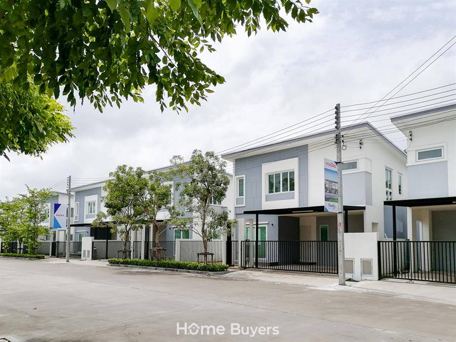 รีวิวทาวน์โฮมและบ้านแฝด เบล็สซิตี้ พาร์ค รังสิต-คลอง 3 บ้านสร้างเสร็จพร้อมอยู่ หลังใหญ่ฟังก์ชันครบ บรรยากาศดี ส่วนกลางใหญ่สุดในย่าน เริ่มเพียง 2 ล้านนิดๆ รีวิวทาวน์โฮมและบ้านแฝด เบล็สซิตี้ พาร์ค รังสิต-คลอง 3 บ้านสร้างเสร็จพร้อมอยู่ หลังใหญ่ฟังก์ชันครบ บรรยากาศดี ส่วนกลางใหญ่สุดในย่าน เริ่มเพียง 2 ล้านนิดๆ