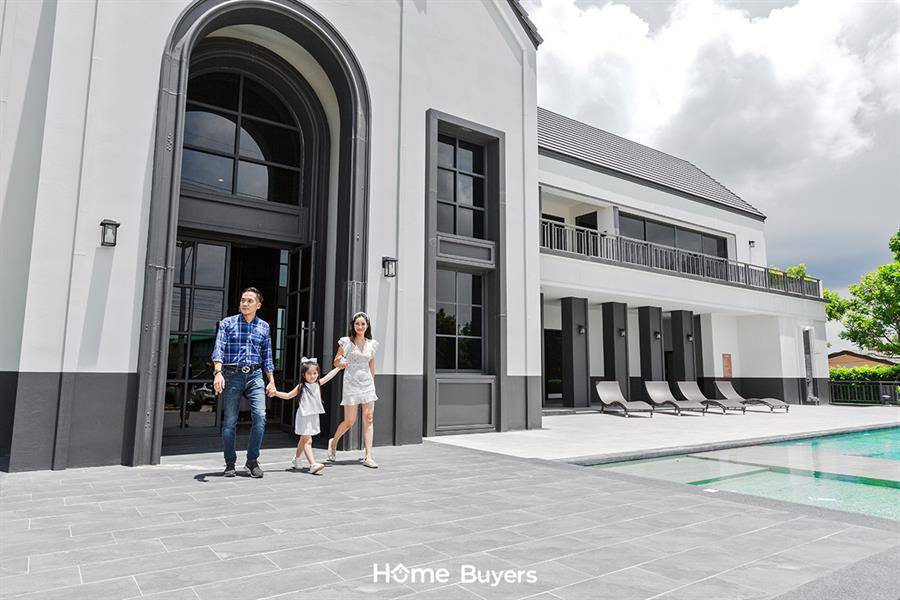 รีวิวบ้าน บริทาเนีย บางนา กม.42 ช่วงเวลาแห่งความอบอุ่น ผ่านสถาปัตยกรรมโดดเด่น ออกแบบสไตล์ Modern British รีวิวบ้าน บริทาเนีย บางนา กม.42 ช่วงเวลาแห่งความอบอุ่น ผ่านสถาปัตยกรรมโดดเด่น ออกแบบสไตล์ Modern British