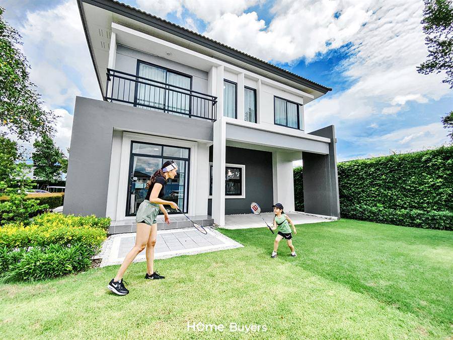 รีวิวบ้าน บริทาเนีย บางนา กม.42 ช่วงเวลาแห่งความอบอุ่น ผ่านสถาปัตยกรรมโดดเด่น ออกแบบสไตล์ Modern British รีวิวบ้าน บริทาเนีย บางนา กม.42 ช่วงเวลาแห่งความอบอุ่น ผ่านสถาปัตยกรรมโดดเด่น ออกแบบสไตล์ Modern British