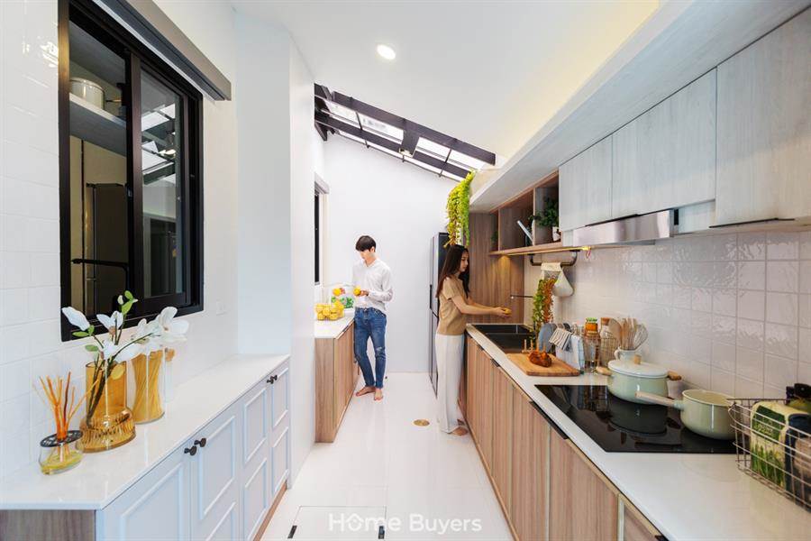 รีวิวบ้าน ไบรตัน อมตะ ศุขประยูร ทาวนโฮมและทาวโฮมอิสระ (ผนังไม่ติดกัน) ฟังก์ชันเด่นหน้ากว้าง 8 เมตร ห้องอเนกประสงค์ชั้นล่าง ระบบ Home Automation ทุกหลัง ส่วนกลางครบครัน ราคาเบาเริ่มเพียง 2.39 ล้าน 