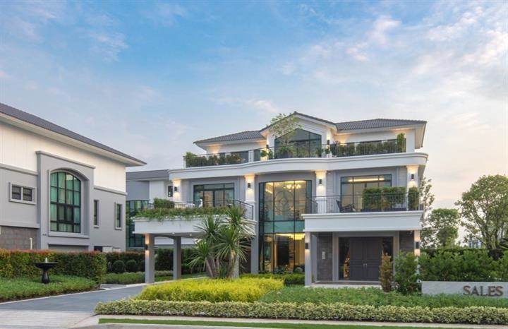 รวมบ้านเดี่ยว 3 ชั้น ทำเลกรุงเทพฯ สไตล์โมเดิร์น หรูหรา พื้นที่ใช้สอยจัดเต็ม 