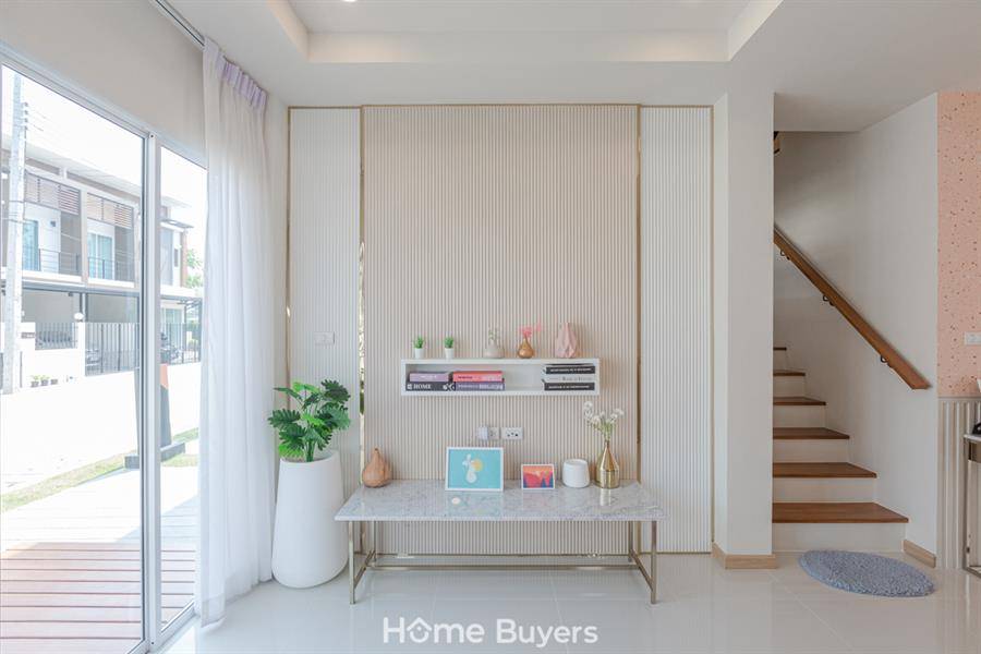  รีวิวทาวน์โฮม นครทองลีฟวิ่ง บางนา-เทพารักษ์ บ้านกว้าง ฟังก์ชันคุ้ม สไตล์โมเดิร์น