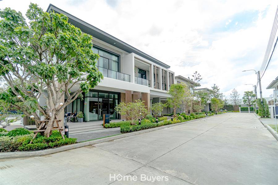 รีวิวบ้านเดี่ยวหรู บางกอก บูเลอวาร์ด รามคำแหง - วงแหวน ใกล้สถานีรถไฟฟ้าราษฎร์พัฒนา และจุดขึ้น-ลงวงแหวนกาญจนาภิเษก รีวิวบ้านเดี่ยวหรู บางกอก บูเลอวาร์ด รามคำแหง - วงแหวน ใกล้สถานีรถไฟฟ้าราษฎร์พัฒนา และจุดขึ้น-ลงวงแหวนกาญจนาภิเษก