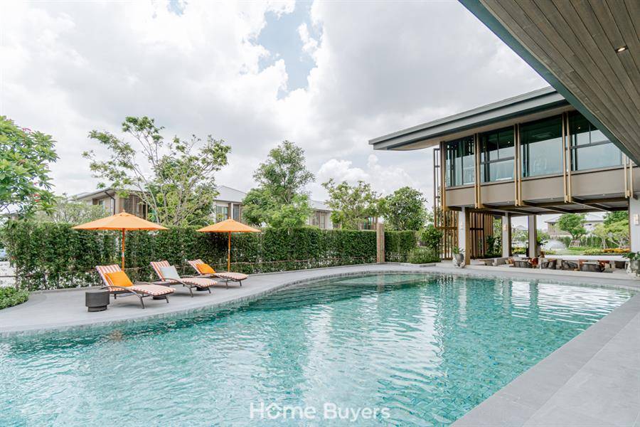 รีวิวบ้านเดี่ยว บุราสิริ กรุงเทพกรีฑา บ้านหรูสไตล์รีสอร์ตใจกลาง Krungthep Kreetha Community