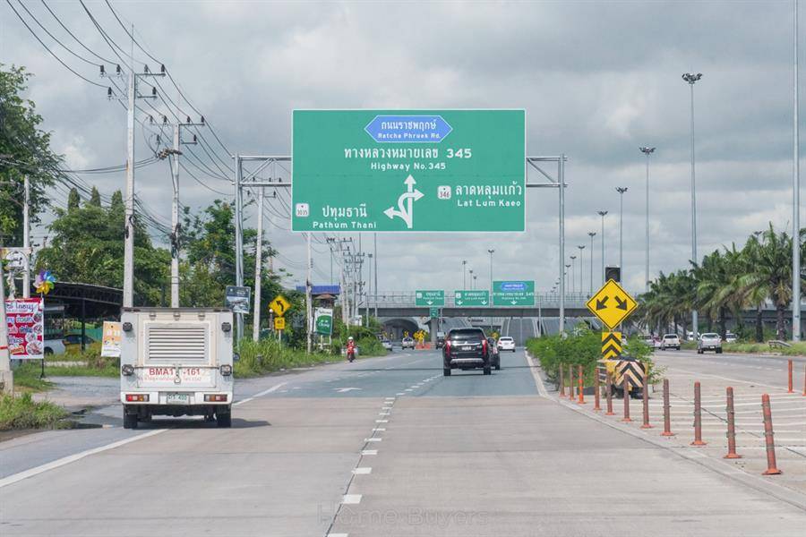 รีวิวบ้าน ภัทรีดา เรสซิเดนซ์ ราชพฤกษ์ - ปทุมธานี ดีไซน์ใหม่ ใกล้ชิดธรรมชาติ ทำเลราชพฤกษ์ตอนปลาย