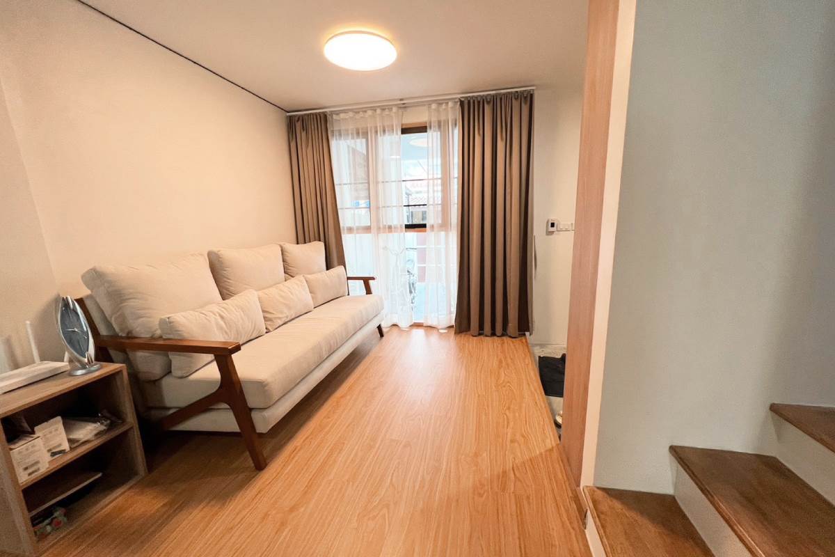 รีโนเวททาวน์เฮาส์อายุ 30 กว่าปี ในงบ 3 ล้านบาท