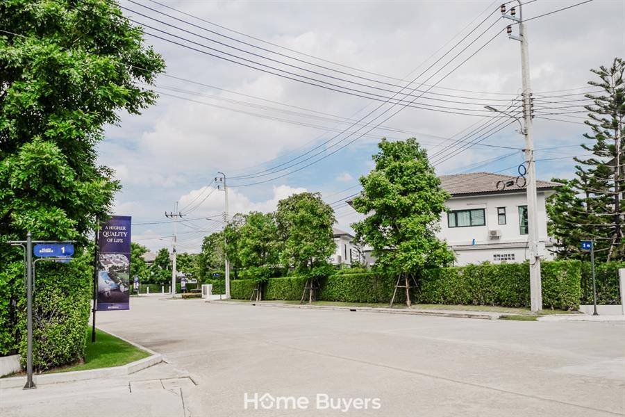 รีวิวบ้านเดี่ยว แกรนด์ บริทาเนีย วงแหวน-รามอินทรา บ้านหรูซีรีส์ใหม่ ดีไซน์คลาสสิกเหนือกาลเวลา พื้นที่ส่วนกลางที่ใหญ่ที่สุดในย่าน วงแหวน-รามอินทรา รีวิวบ้านเดี่ยว แกรนด์ บริทาเนีย วงแหวน-รามอินทรา บ้านหรูซีรีส์ใหม่ ดีไซน์คลาสสิกเหนือกาลเวลา พื้นที่ส่วนกลางที่ใหญ่ที่สุดในย่าน วงแหวน-รามอินทรา