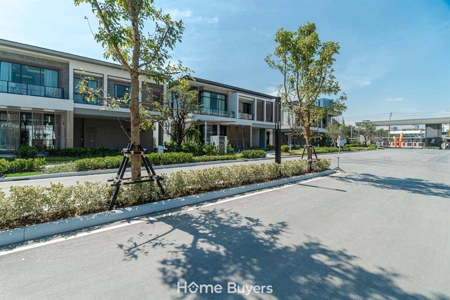 รีวิวบ้านเดี่ยว บางกอก บูเลอวาร์ด บางนา กม.5 บ้านหรูหลังใหญ่ สายไฟลงดินทั้งโครงการ ทำเลใกล้ห้าง ทางด่วน และรถไฟฟ้า รีวิวบ้านเดี่ยว บางกอก บูเลอวาร์ด บางนา กม.5 บ้านหรูหลังใหญ่ สายไฟลงดินทั้งโครงการ ทำเลใกล้ห้าง ทางด่วน และรถไฟฟ้า