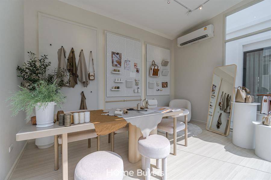 รีวิวบ้าน Como Bianca II (โคโม่ เบียงก้า 2 บางนา) บ้านสไตล์มินิมอลที่ใส่ใจสิ่งแวดล้อม 