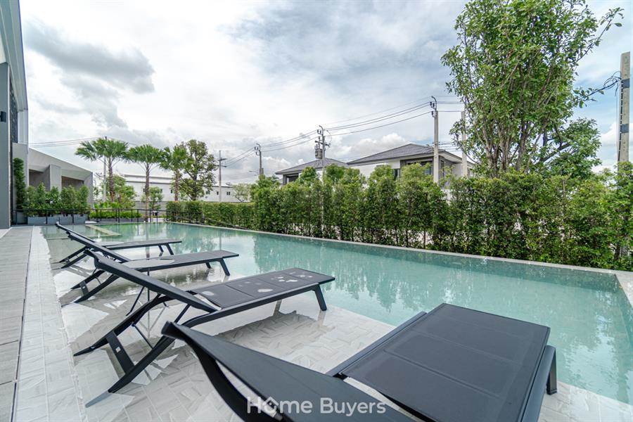 รีวิวบ้านเดี่ยว พีเว่ รามอินทรา - วงแหวน ความลงตัวของสไตล์ Modern Art Deco กับฟังก์ชันที่ปรับเปลี่ยนได้ รีวิวบ้านเดี่ยว พีเว่ รามอินทรา - วงแหวน ความลงตัวของสไตล์ Modern Art Deco กับฟังก์ชันที่ปรับเปลี่ยนได้