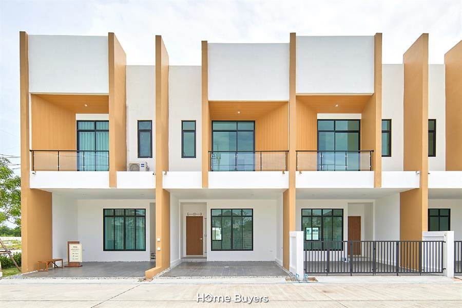 รีวิวทาวน์โฮม KHRAM Nongmon-Bangsaen บ้านสไตล์ Minimal Cozy ส่วนกลางครบ ทำเลใกล้ชายหาดบางแสน