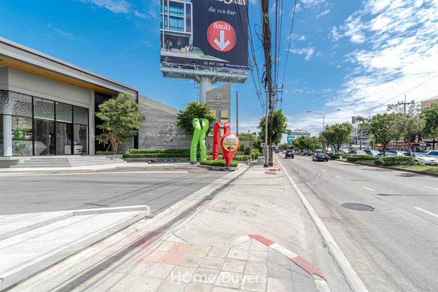 พรีเมี่ยม เพลส มิกซ์ นวมินทร์ โฮมออฟฟิศหรู ที่จอดรถส่วนกลาง 100% ติด ถ.นวมินทร์ ใกล้รถไฟฟ้า 3 สาย