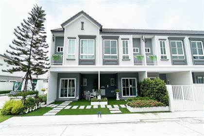 พี เรสซิเด้นท์ เพชรเกษม-เศรษฐกิจ