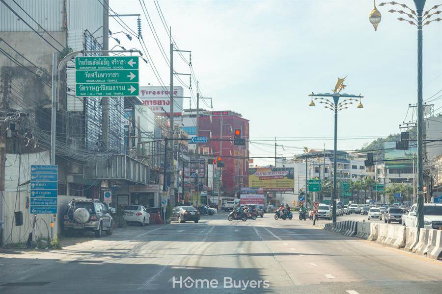 รีวิวบ้าน เวอร์โซ่ อัสสัมชัญ - ศรีราชา บ้านเดี่ยวและบ้านแฝดสไตล์อังกฤษ ใกล้ ถ.สุขุมวิท  ติด รร.อัสสัมชัญ ทำเลใจกลางศรีราชา