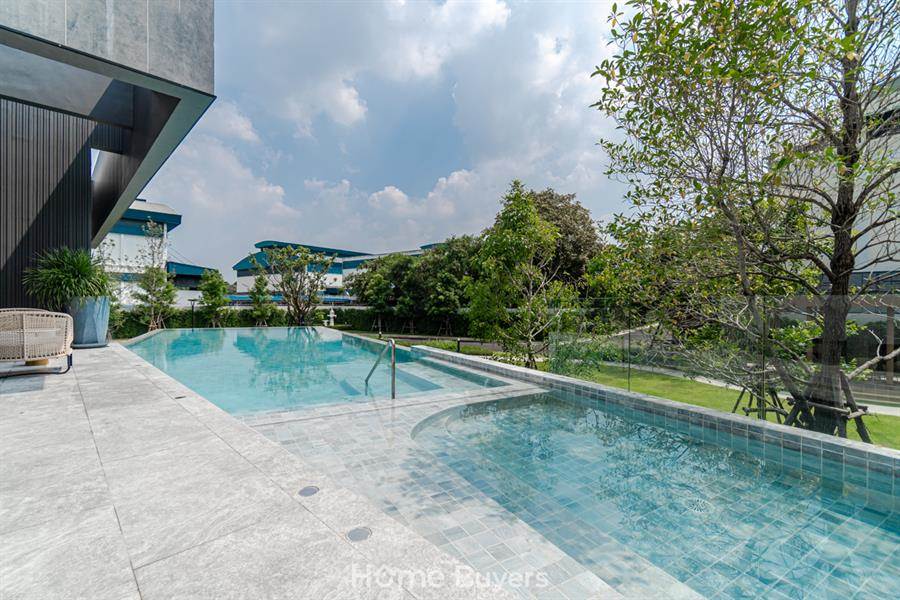 รีวิวบ้านเดี่ยว ธนาเรสซิเดนซ์ บรมฯ - ปิ่นเกล้า บ้านหรูหลังใหญ่ติด ถ.บรมราชชนนี เป็นส่วนตัวเพียง 50 ยูนิต รีวิวบ้านเดี่ยว ธนาเรสซิเดนซ์ บรมฯ - ปิ่นเกล้า บ้านหรูหลังใหญ่ติด ถ.บรมราชชนนี เป็นส่วนตัวเพียง 50 ยูนิต