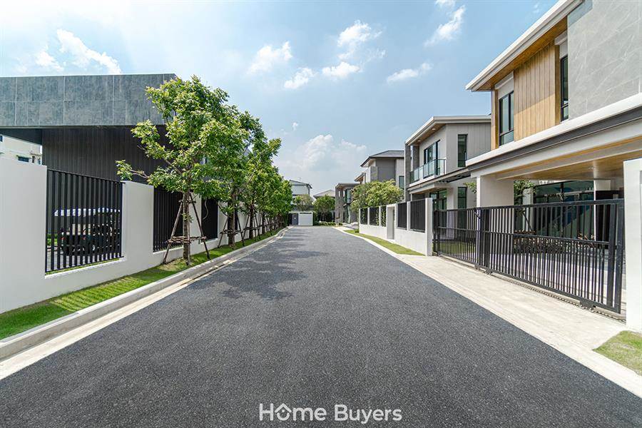 รีวิวบ้านเดี่ยว ธนาเรสซิเดนซ์ บรมฯ - ปิ่นเกล้า บ้านหรูหลังใหญ่ติด ถ.บรมราชชนนี เป็นส่วนตัวเพียง 50 ยูนิต รีวิวบ้านเดี่ยว ธนาเรสซิเดนซ์ บรมฯ - ปิ่นเกล้า บ้านหรูหลังใหญ่ติด ถ.บรมราชชนนี เป็นส่วนตัวเพียง 50 ยูนิต