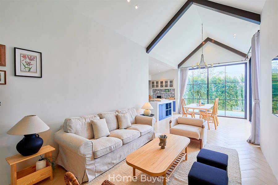แฮมเล็ต ไพรเวท พูลวิลล่า คลองหก-ธัญบุรี บ้านเดี่ยวสไตล์ English Country Home ดีไซน์สวย ฟีลพักตากอากาศ พร้อมสระว่ายน้ำส่วนตัวทุกยูนิต