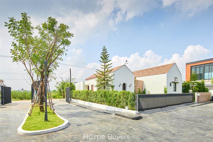 แฮมเล็ต ไพรเวท พูลวิลล่า คลองหก-ธัญบุรี บ้านเดี่ยวสไตล์ English Country Home ดีไซน์สวย ฟีลพักตากอากาศ พร้อมสระว่ายน้ำส่วนตัวทุกยูนิต แฮมเล็ต ไพรเวท พูลวิลล่า คลองหก-ธัญบุรี บ้านเดี่ยวสไตล์ English Country Home ดีไซน์สวย ฟีลพักตากอากาศ พร้อมสระว่ายน้ำส่วนตัวทุกยูนิต