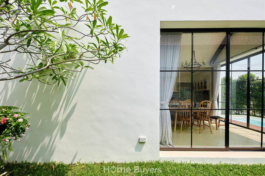 แฮมเล็ต ไพรเวท พูลวิลล่า คลองหก-ธัญบุรี บ้านเดี่ยวสไตล์ English Country Home ดีไซน์สวย ฟีลพักตากอากาศ พร้อมสระว่ายน้ำส่วนตัวทุกยูนิต แฮมเล็ต ไพรเวท พูลวิลล่า คลองหก-ธัญบุรี บ้านเดี่ยวสไตล์ English Country Home ดีไซน์สวย ฟีลพักตากอากาศ พร้อมสระว่ายน้ำส่วนตัวทุกยูนิต