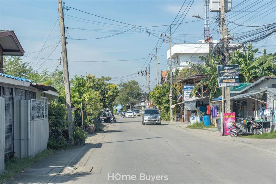 บ้านเดี่ยวหรูที่ดินเริ่ม 100 ตร.ว. The City ทวีวัฒนา บ้านเดี่ยวหรู ซีรีส์ใหม่ 100 ตร.ว. หลังใหญ่ 351 - 429 ตร.ม. เชื่อมต่อ บรมฯ - เพชรเกษม