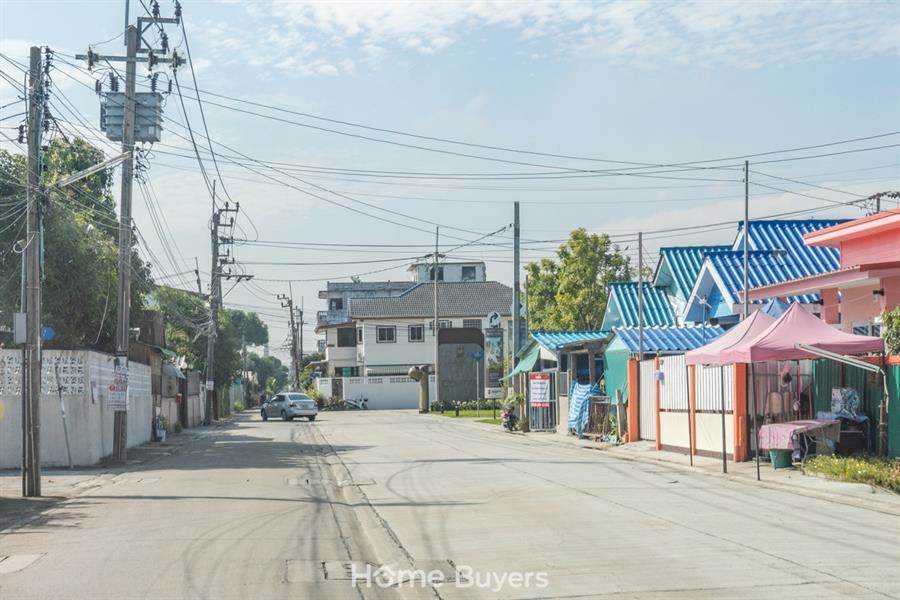 บ้านเดี่ยวหรูที่ดินเริ่ม 100 ตร.ว. The City ทวีวัฒนา บ้านเดี่ยวหรู ซีรีส์ใหม่ 100 ตร.ว. หลังใหญ่ 351 - 429 ตร.ม. เชื่อมต่อ บรมฯ - เพชรเกษม