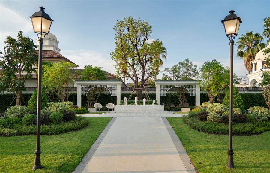 รีวิวบ้านเดี่ยว แกรนด์ บริทาเนีย ทวีวัฒนา บ้านหรูที่ดินเริ่ม 106.63 ตร.ว. เพียง 99 ครอบครัว ติดถนนเลียบคลองทวีวัฒนา รีวิวบ้านเดี่ยว แกรนด์ บริทาเนีย ทวีวัฒนา บ้านหรูที่ดินเริ่ม 106.63 ตร.ว. เพียง 99 ครอบครัว ติดถนนเลียบคลองทวีวัฒนา