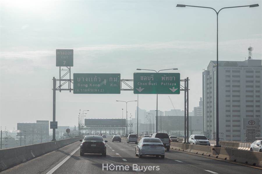 รีวิวบ้านแฝด The Plant ศรีนครินทร์ - เทพารักษ์ บ้านรองรับ 4 ห้องนอน ทำเลใกล้ทางด่วนและรถไฟฟ้าได้ 2 สาย. รีวิวบ้านแฝด The Plant ศรีนครินทร์ - เทพารักษ์ บ้านรองรับ 4 ห้องนอน ทำเลใกล้ทางด่วนและรถไฟฟ้าได้ 2 สาย.