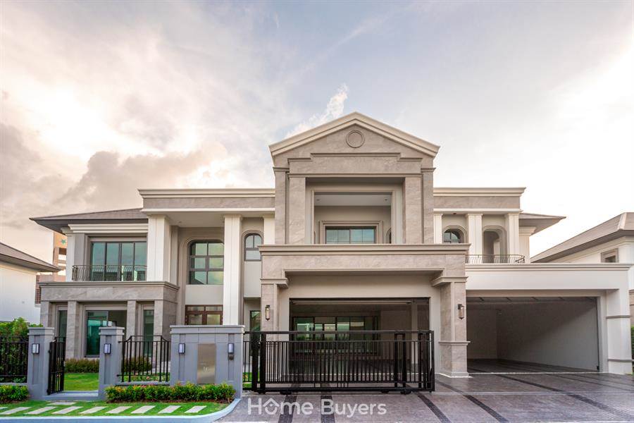 รีวิว Grand Bangkok Boulevard สุขุมวิท - ศรีนครินทร์ คฤหาสน์หรู Modern Classic รีวิว Grand Bangkok Boulevard สุขุมวิท - ศรีนครินทร์ คฤหาสน์หรู Modern Classic