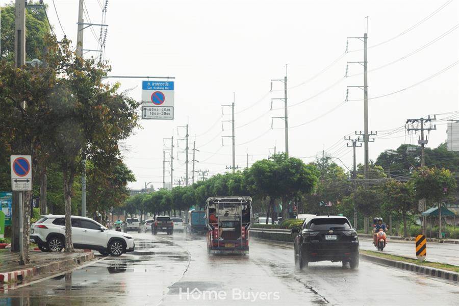 รีวิวบ้านเดี่ยว สราญสิริ ศรีวารี 2 บ้าน Urban Farmhouse บรรยากาศอบอุ่น ใกล้สุวรรณภูมิและทางด่วน 3 สาย รีวิวบ้านเดี่ยว สราญสิริ ศรีวารี 2 บ้าน Urban Farmhouse บรรยากาศอบอุ่น ใกล้สุวรรณภูมิและทางด่วน 3 สาย