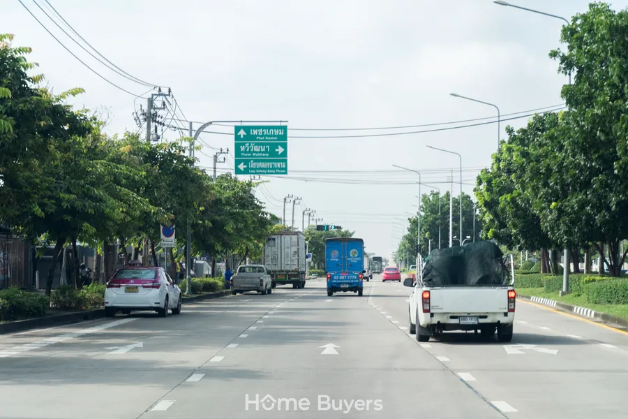รีวิวบ้านหรู สราญสิริ แกรนเด พุทธมณฑล สาย 3 บ้านเดี่ยวที่ดินเริ่ม 100 ตร.ว. 3 - 6 ที่จอดรถ ใกล้ ถ.บรมราชชนนี