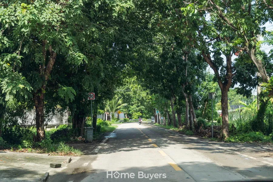 รีวิวบ้านหรู สราญสิริ แกรนเด พุทธมณฑล สาย 3 บ้านเดี่ยวที่ดินเริ่ม 100 ตร.ว. 3 - 6 ที่จอดรถ ใกล้ ถ.บรมราชชนนี