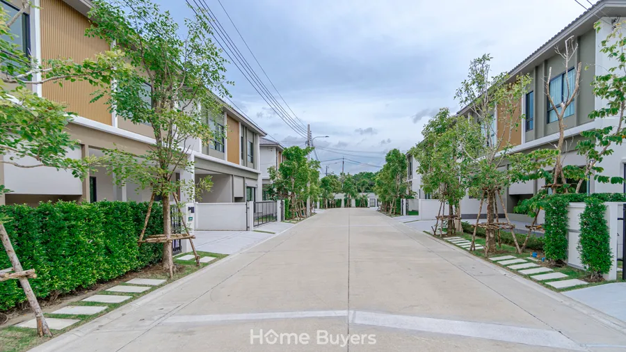 รีวิวบ้าน ธนาพาร์ค พรีเว่ 2 นครอินทร์ - ปิ่นเกล้า บ้านแนวคิดใหม่สไตล์ Introvert ที่ให้ความเป็นส่วนตัวและความคุ้มค่า