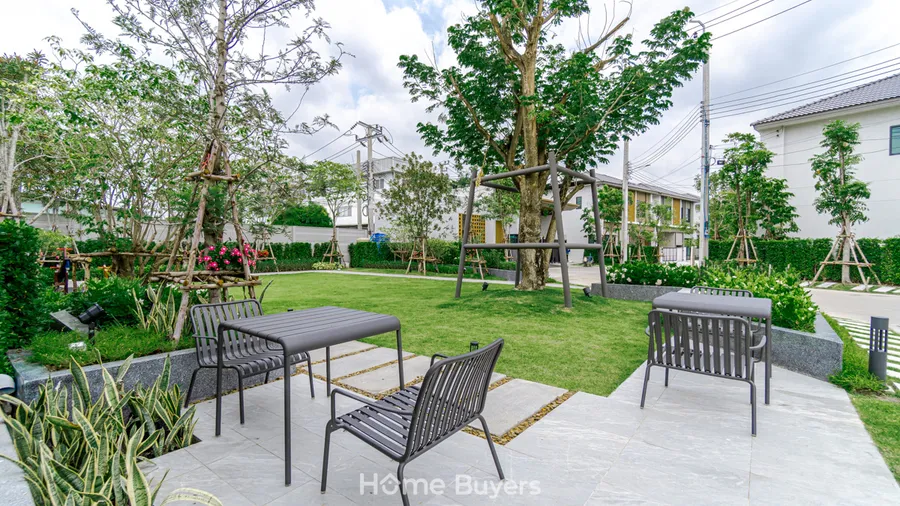 รีวิวบ้าน ธนาพาร์ค พรีเว่ 2 นครอินทร์ - ปิ่นเกล้า บ้านแนวคิดใหม่สไตล์ Introvert ที่ให้ความเป็นส่วนตัวและความคุ้มค่า