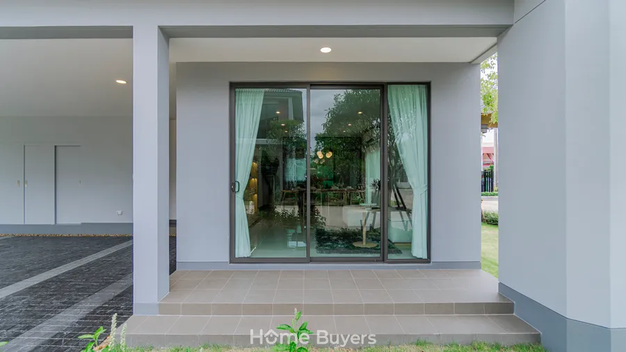 รีวิวบ้าน ธนาพาร์ค พรีเว่ 2 นครอินทร์ - ปิ่นเกล้า บ้านแนวคิดใหม่สไตล์ Introvert ที่ให้ความเป็นส่วนตัวและความคุ้มค่า