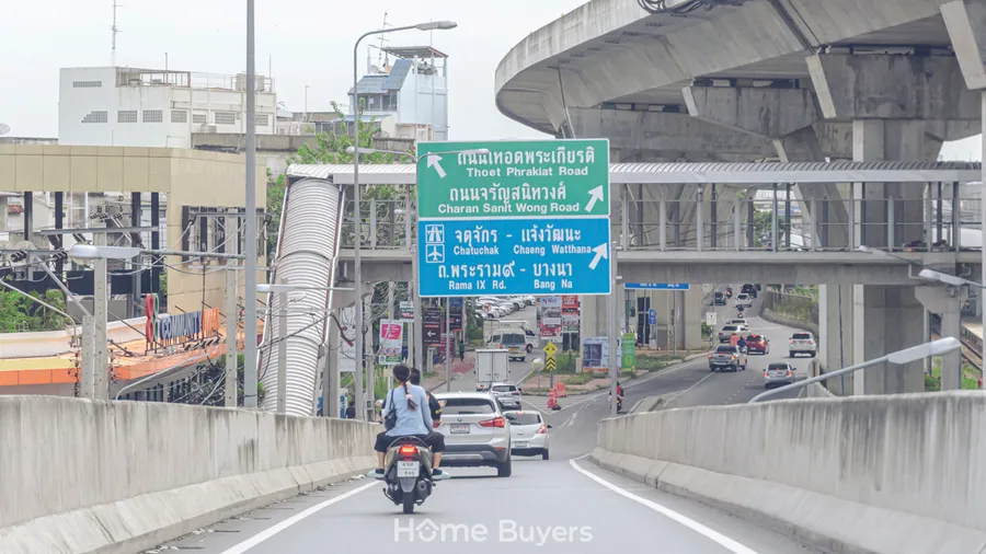 รีวิวบ้าน ธนาพาร์ค พรีเว่ 2 นครอินทร์ - ปิ่นเกล้า บ้านแนวคิดใหม่สไตล์ Introvert ที่ให้ความเป็นส่วนตัวและความคุ้มค่า