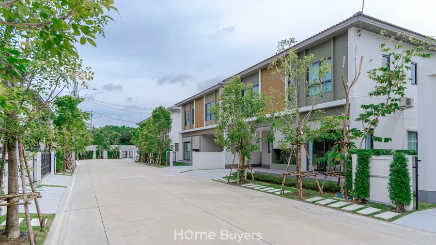 รีวิวบ้าน ธนาพาร์ค พรีเว่ 2 นครอินทร์ - ปิ่นเกล้า บ้านแนวคิดใหม่สไตล์ Introvert ที่ให้ความเป็นส่วนตัวและความคุ้มค่า